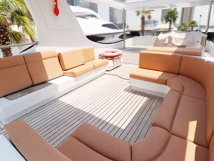 Yacht Hire Dubai