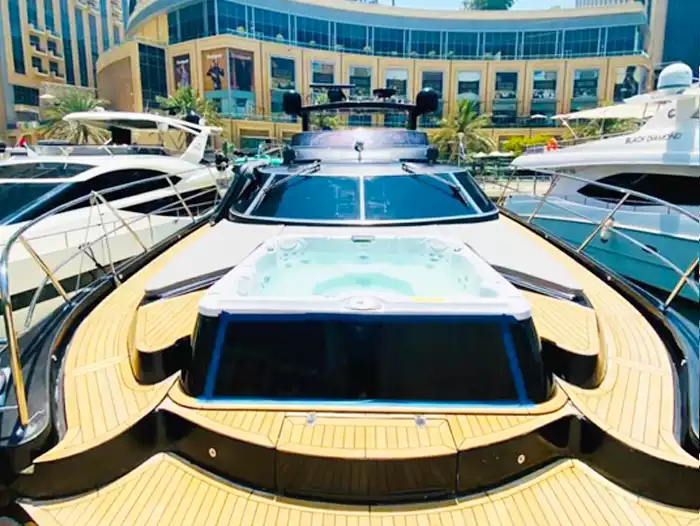 Yacht Hire Dubai